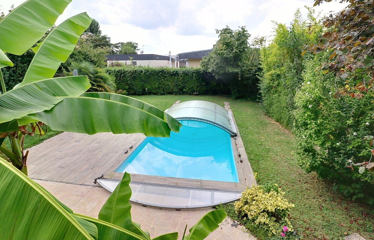 maison 5 pièces 130 m2 à vendre à Le Plessis-Trévise (94420)