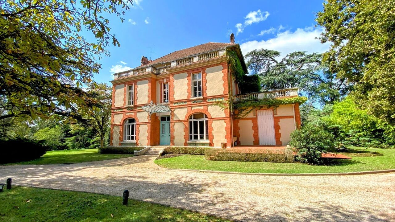 maison 10 pièces 403 m2 à vendre à Montauban (82000)