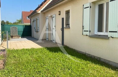 location maison 900 € CC /mois à proximité de Saint-Denis-en-Val (45560)