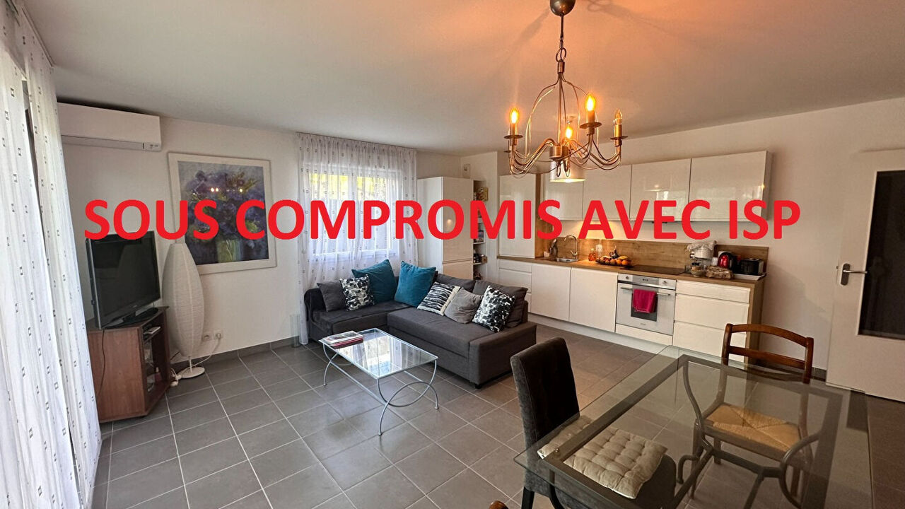 appartement 3 pièces 66 m2 à vendre à Rousset (13790)