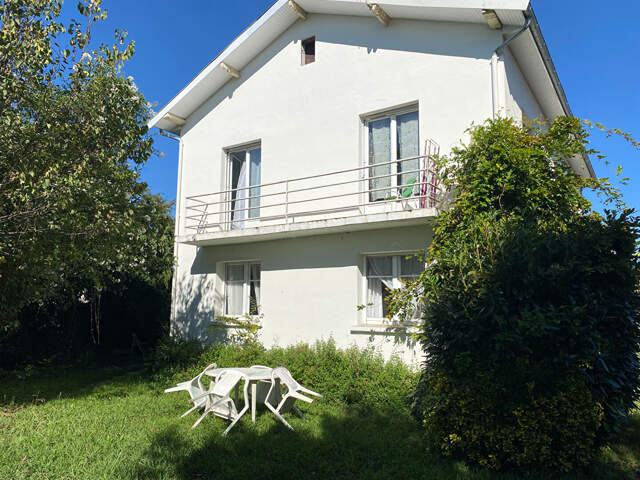 LONS 64140 : A VISITER  VASTE MAISON  DIVISIBLE — photo du bien