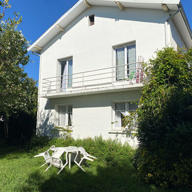 Maison 9 pièces 180 m²