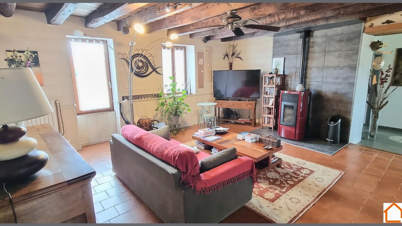 maison 5 pièces 137 m2 à vendre à Bressuire (79300)