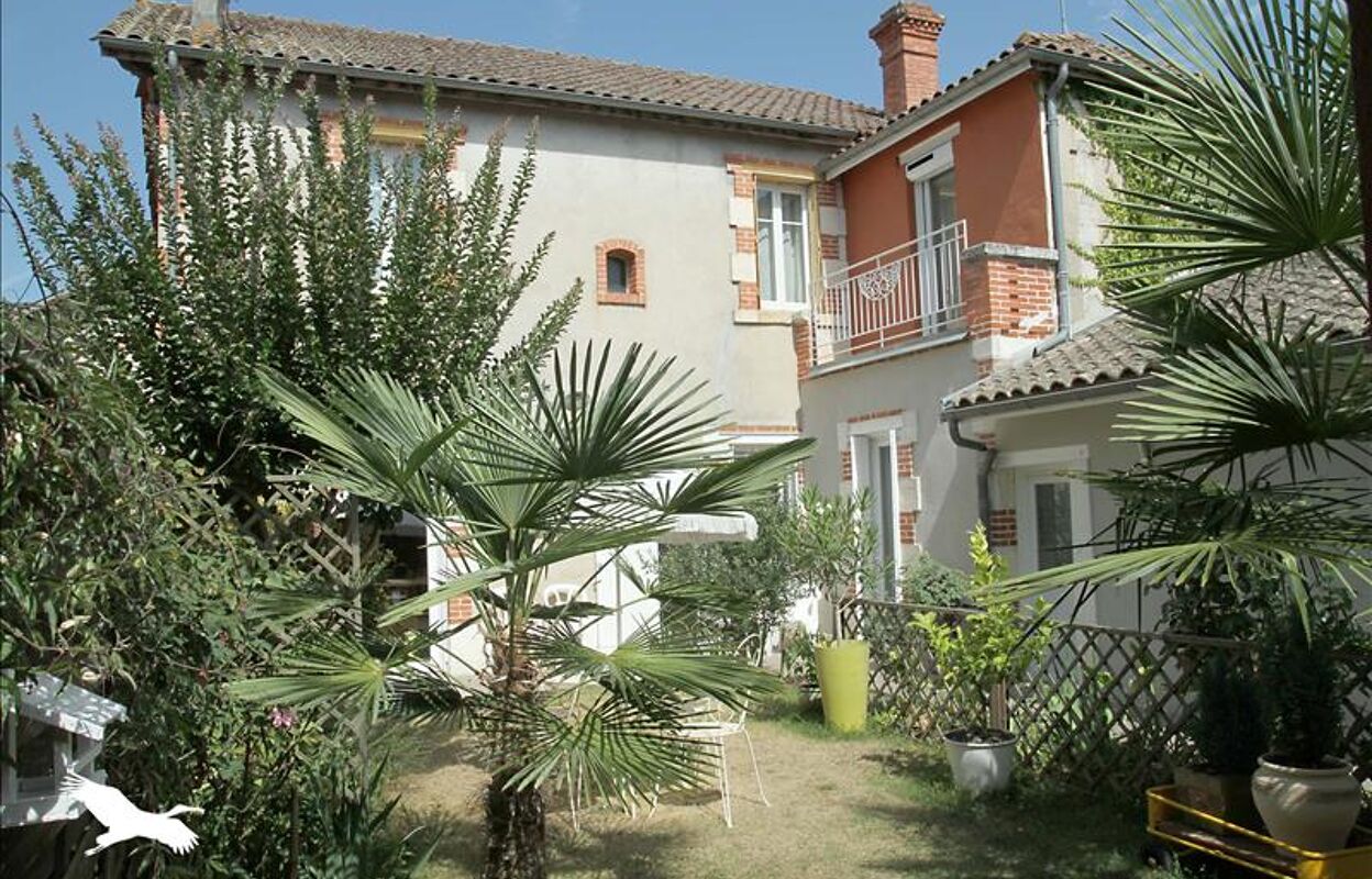 maison 6 pièces 158 m2 à vendre à Montpon-Ménestérol (24700)