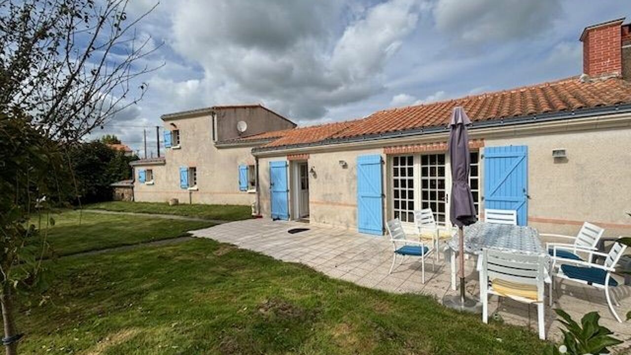 maison 5 pièces 111 m2 à vendre à Rouans (44640)