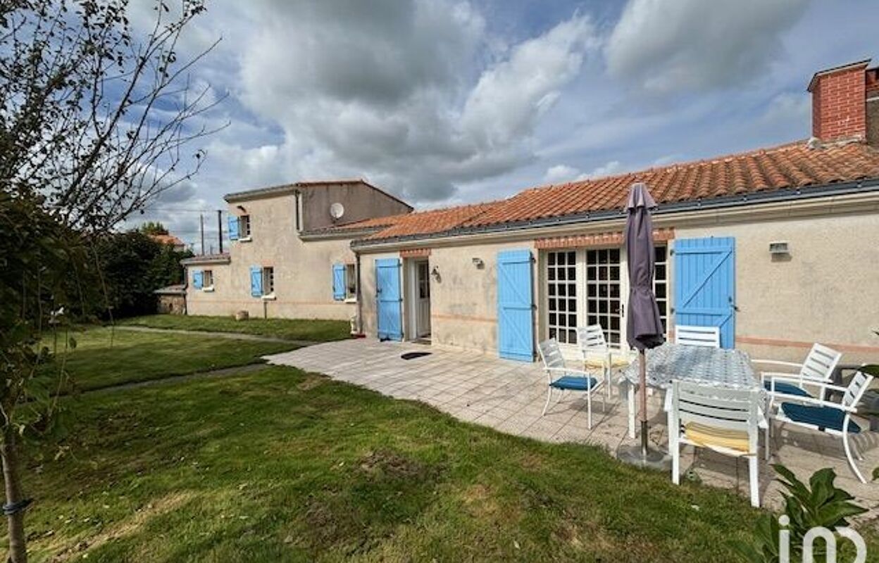 maison 5 pièces 111 m2 à vendre à Rouans (44640)