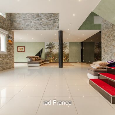 Maison 9 pièces 250 m²