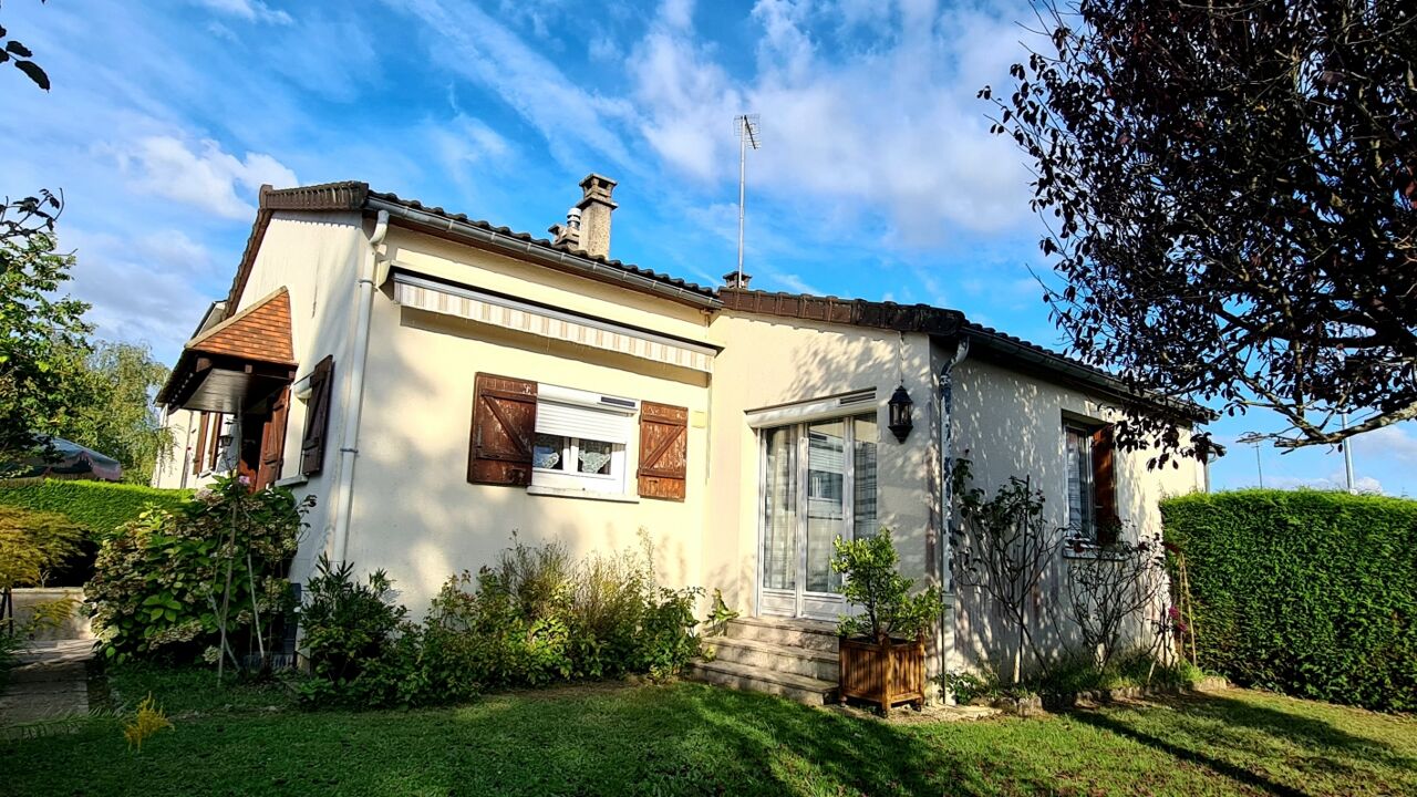 maison 5 pièces 92 m2 à vendre à Moret-Loing-Et-Orvanne (77250)