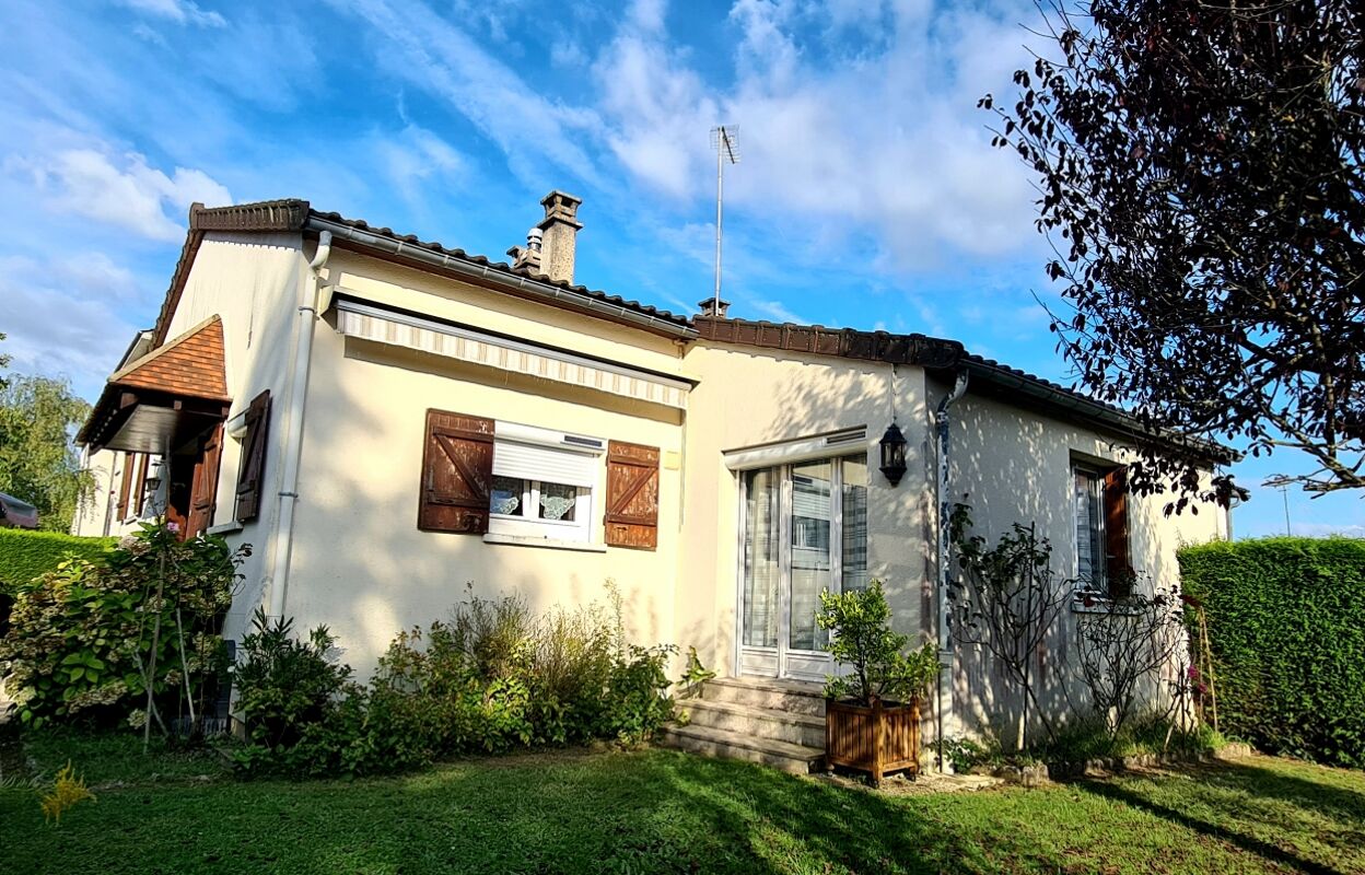 maison 5 pièces 92 m2 à vendre à Moret-Loing-Et-Orvanne (77250)