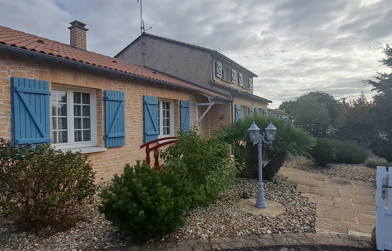 maison 8 pièces 177 m2 à vendre à Mauléon (79700)