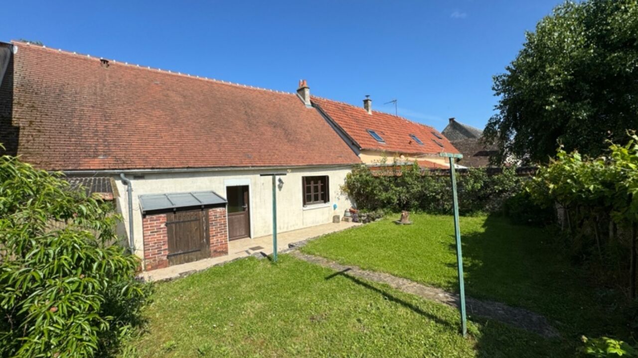 maison 4 pièces 85 m2 à vendre à Sours (28630)