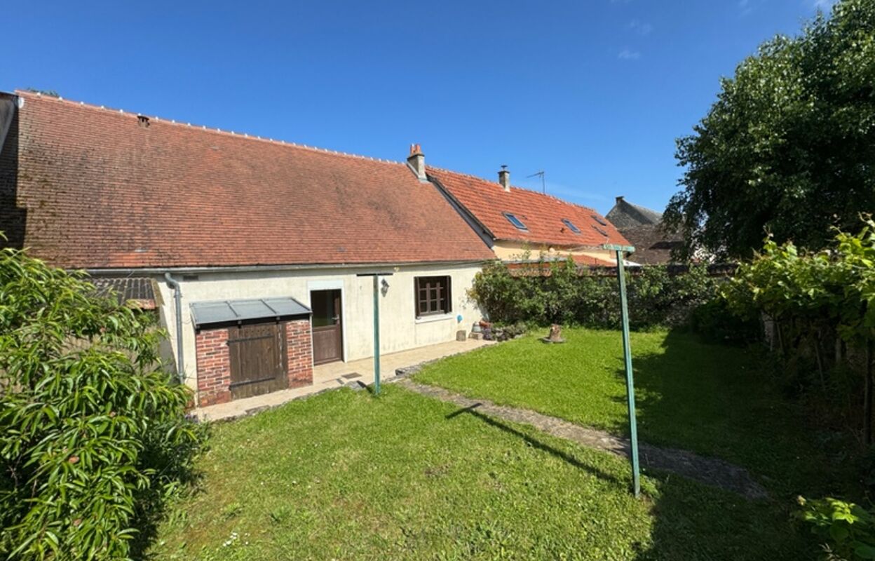 maison 4 pièces 85 m2 à vendre à Sours (28630)