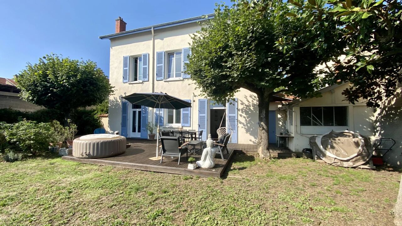 maison  pièces 265 m2 à vendre à Feurs (42110)