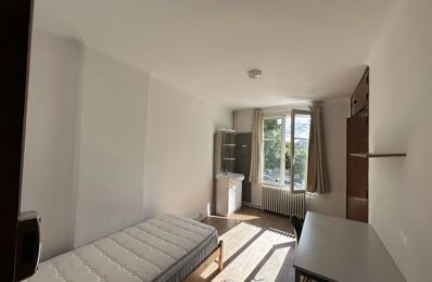 location appartement 360 € CC /mois à proximité de Saint-Cyr (86130)