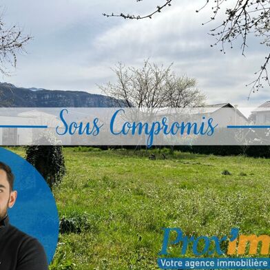 Terrain  168000 €