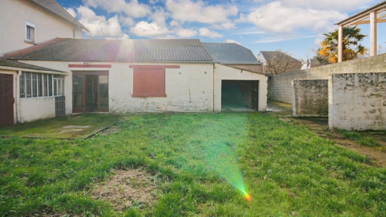 immeuble  pièces 200 m2 à vendre à Saint-Quentin (02100)