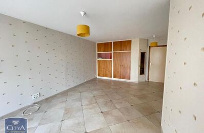 location appartement 640 € CC /mois à proximité de Saumur (49400)