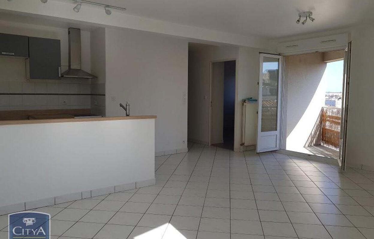 appartement 3 pièces 62 m2 à louer à Poitiers (86000)