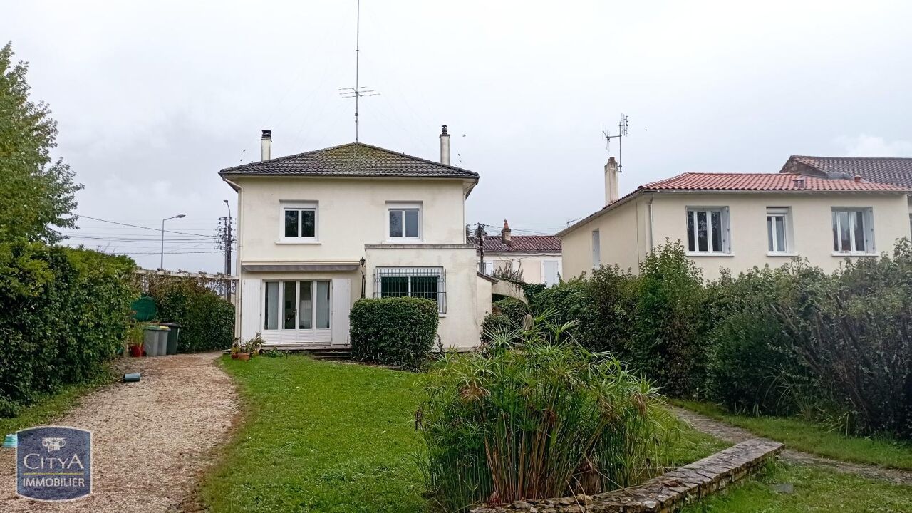 maison 4 pièces 105 m2 à louer à Niort (79000)