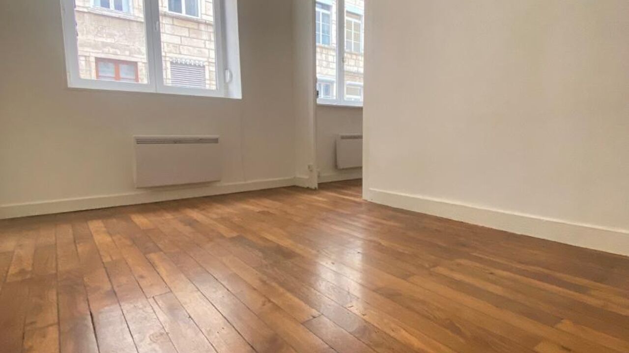 appartement 2 pièces 27 m2 à vendre à Lyon 4 (69004)