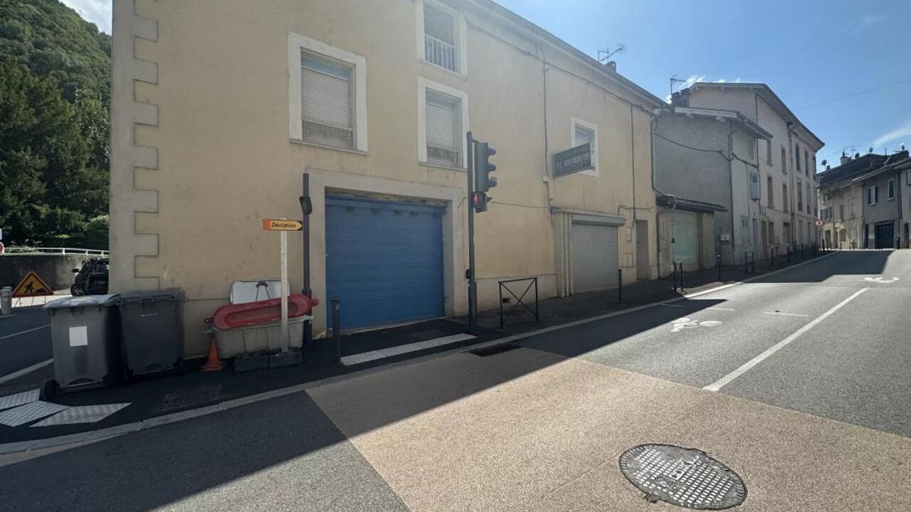 immeuble  pièces 400 m2 à vendre à Domène (38420)