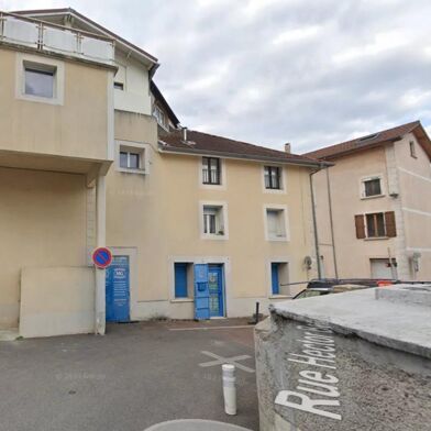 Immeuble  360000 €