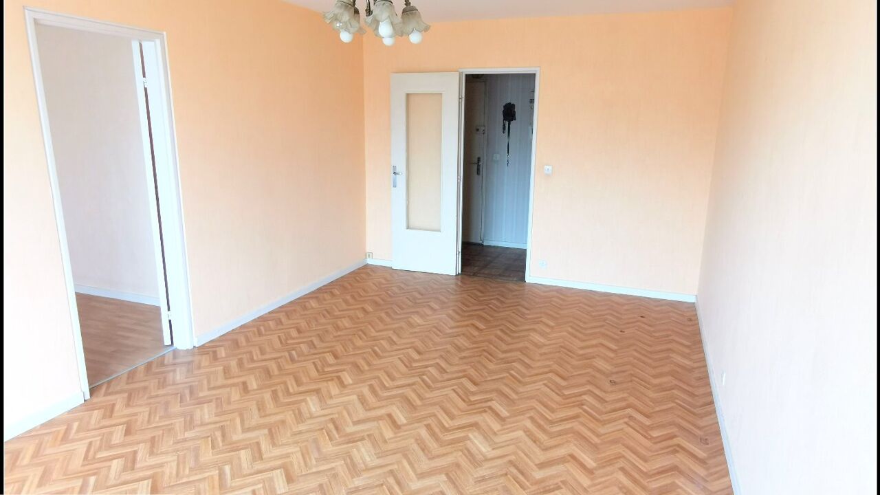 appartement 2 pièces 56 m2 à vendre à Reims (51100)