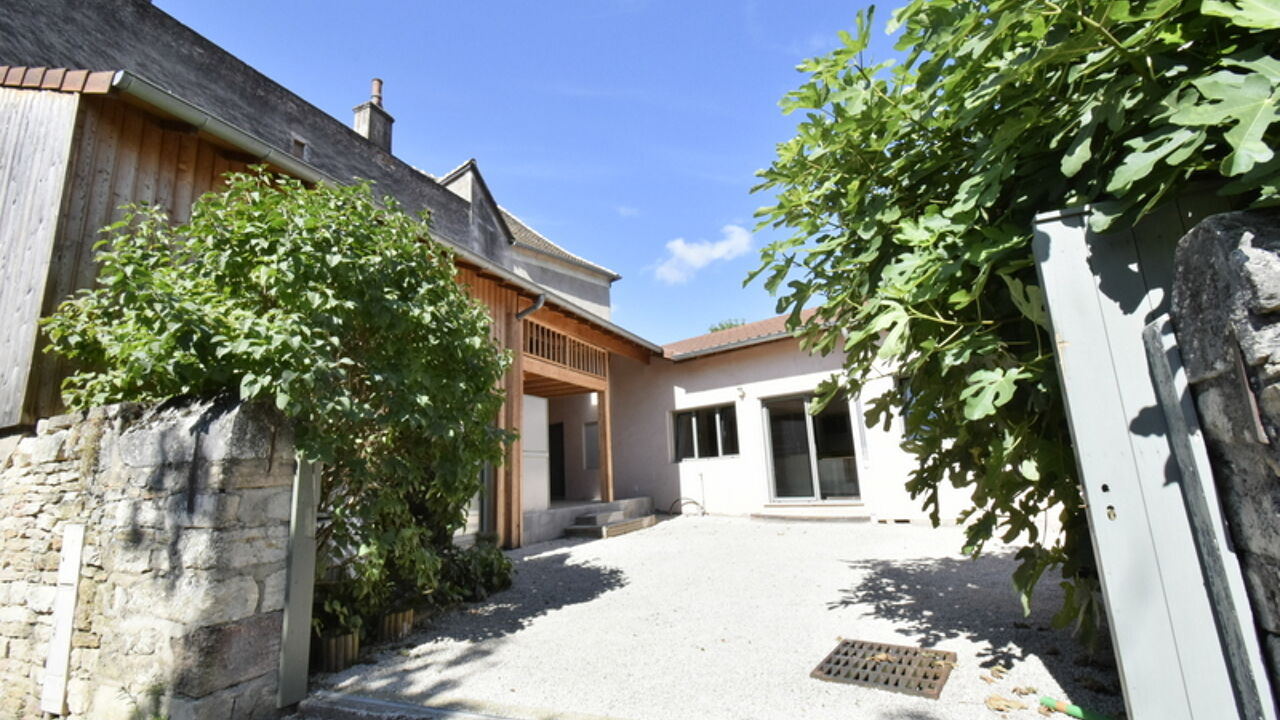 maison 9 pièces 300 m2 à vendre à Givry (71640)