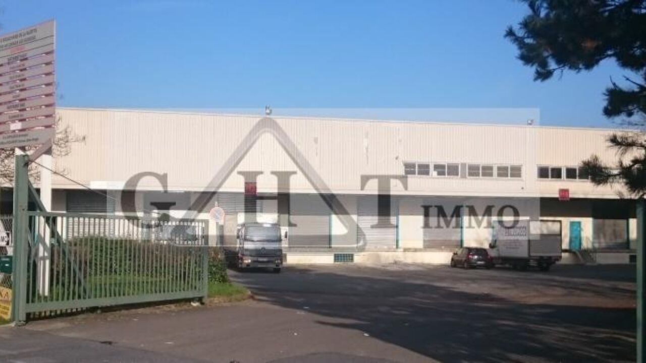 local industriel  pièces 750 m2 à louer à Garges-Lès-Gonesse (95140)