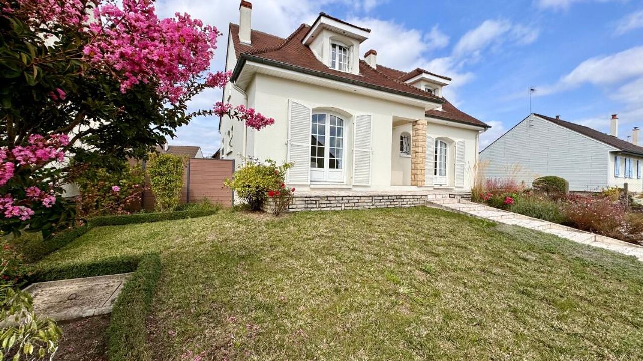 maison 5 pièces 130 m2 à vendre à Fleury-les-Aubrais (45400)