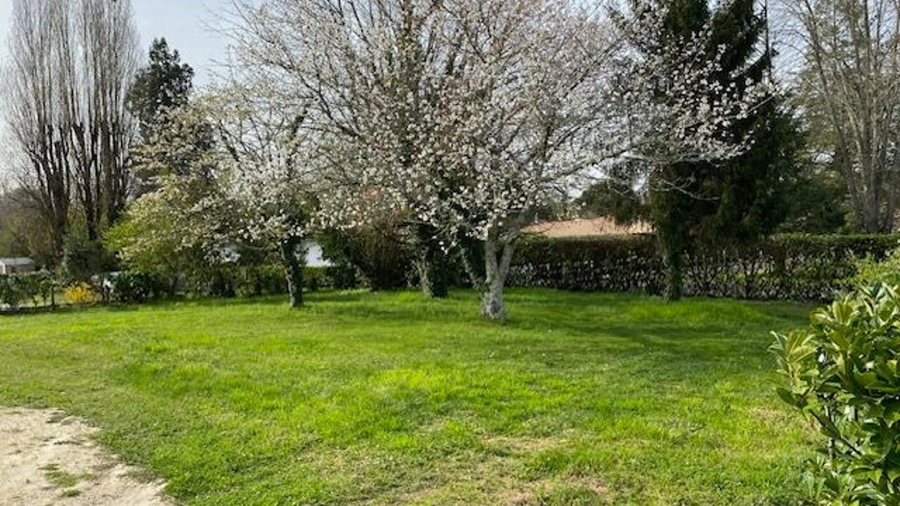 terrain  pièces 670 m2 à vendre à Léognan (33850)