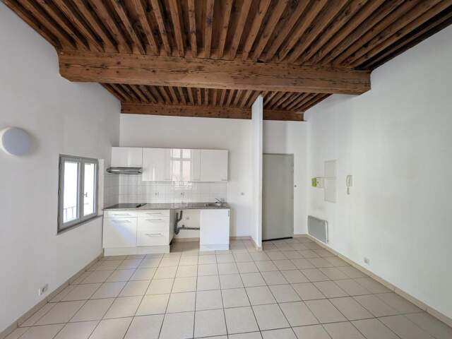 Appartement À Vendre — photo du bien