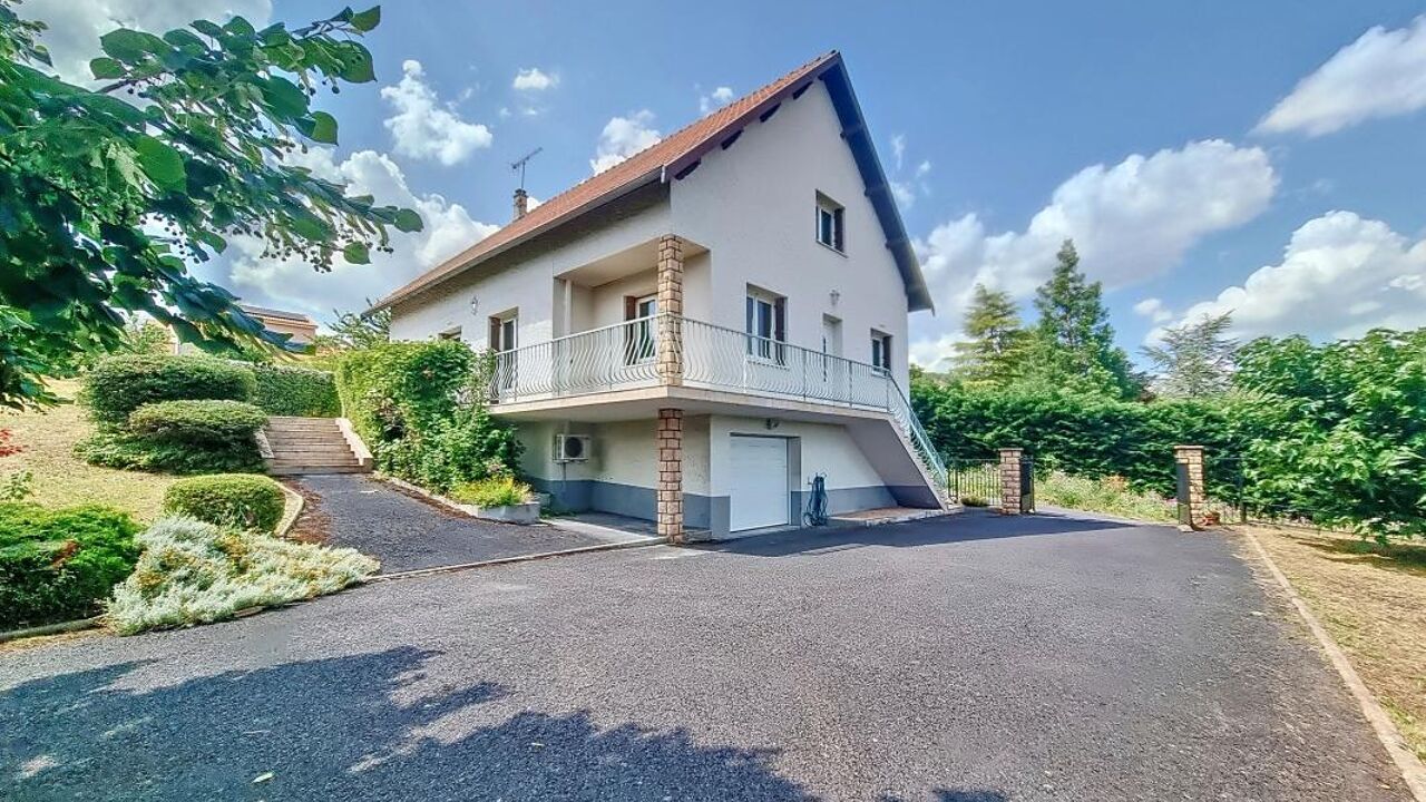 maison 6 pièces 140 m2 à vendre à Chanonat (63450)