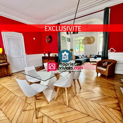 Maison 9 pièces 246 m²