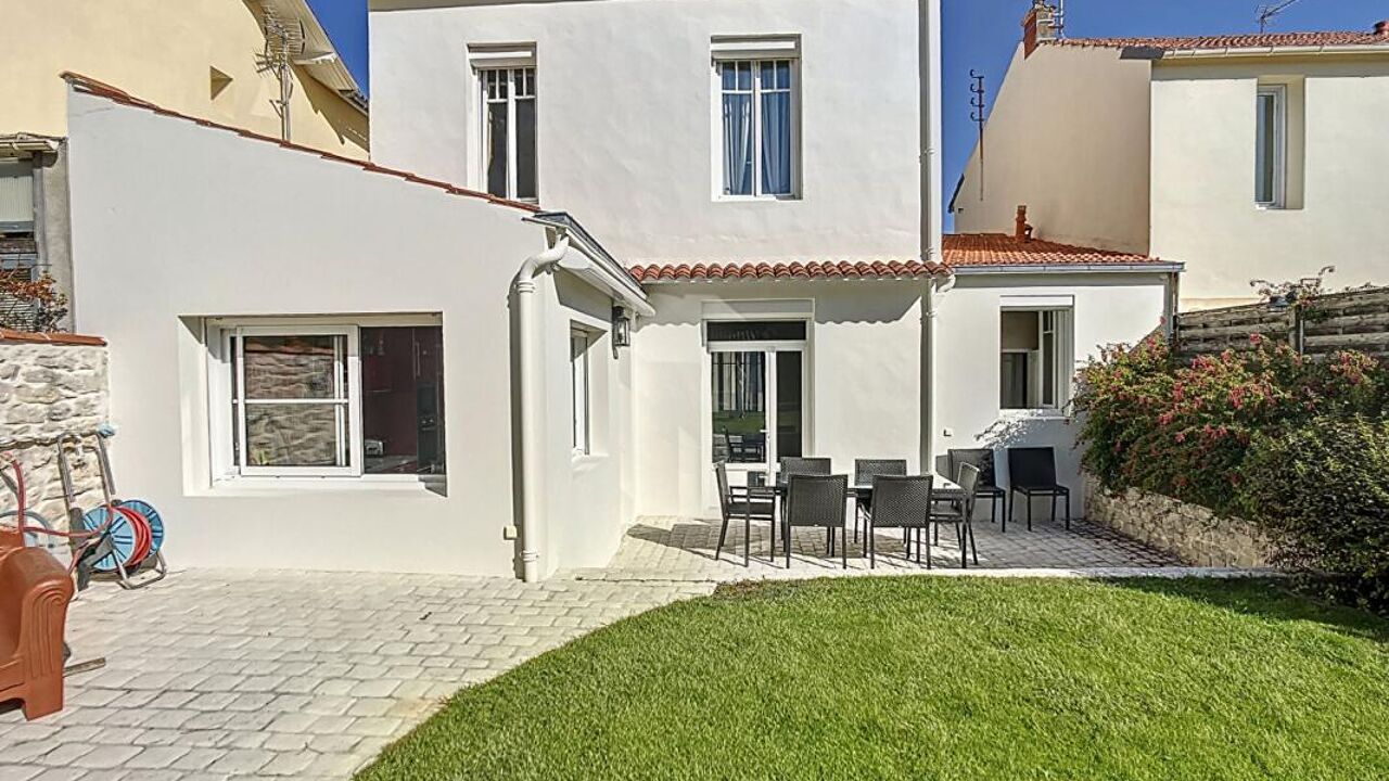 maison 6 pièces 120 m2 à vendre à La Rochelle (17000)