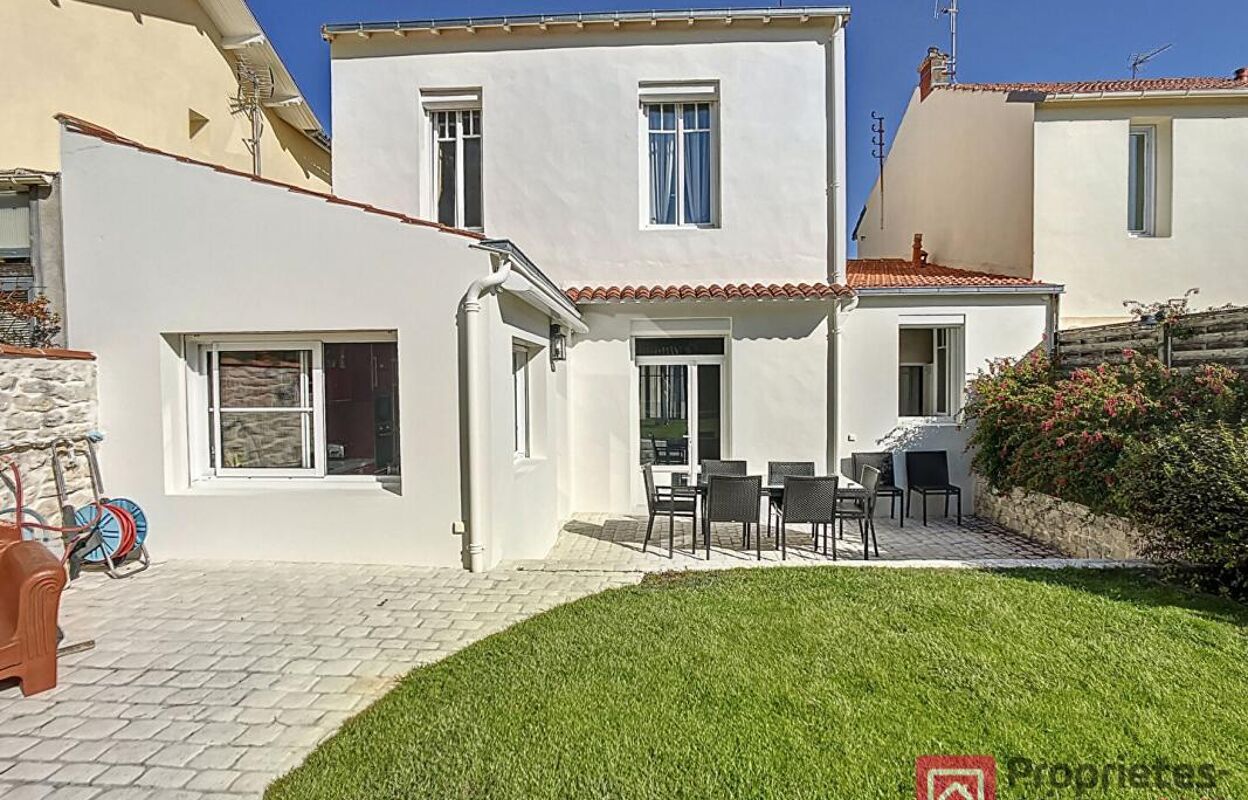 maison 6 pièces 120 m2 à vendre à La Rochelle (17000)