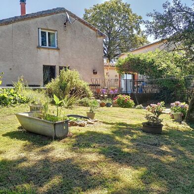 Maison 8 pièces 251 m²