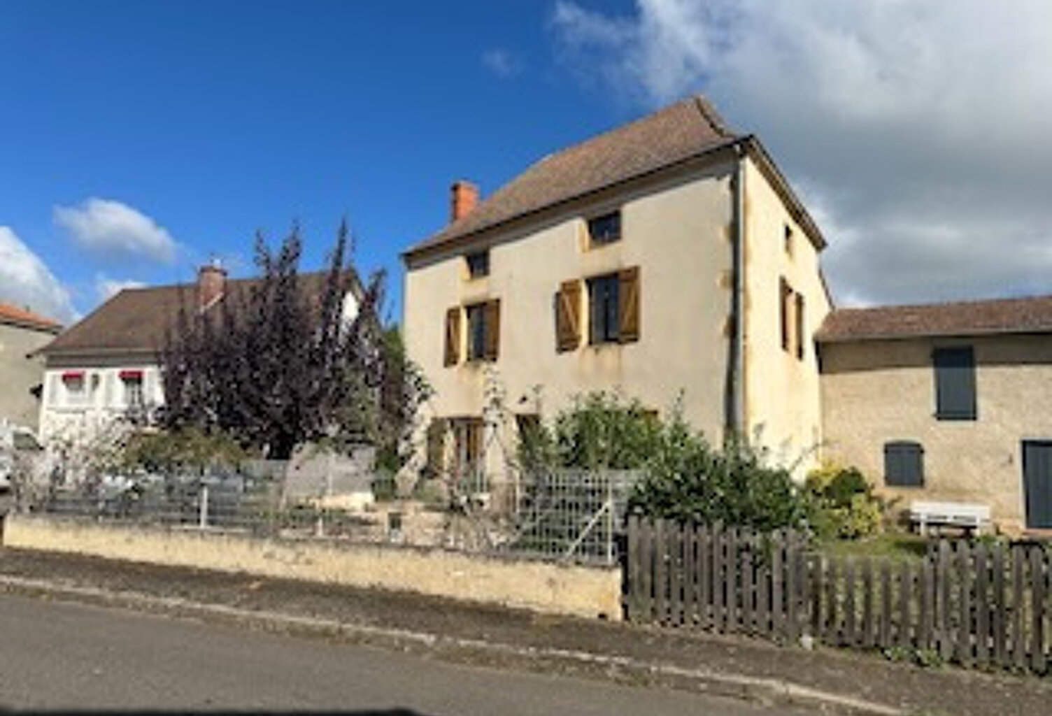 Maison de village type brionnais, 100 m2 hab. — photo 1