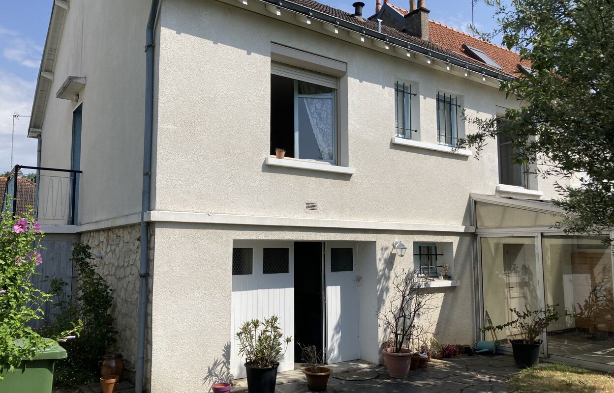 maison  pièces 86 m2 à vendre à Saint-Cyr-sur-Loire (37540)