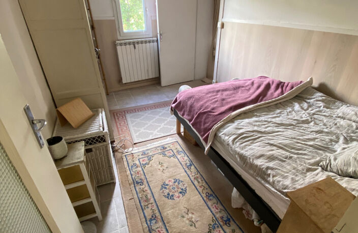 lodeve centre, appartement 95 m2 duplex, bien situé, 3 chamb — photo 3