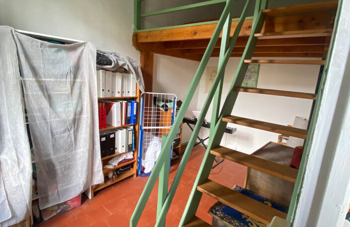 lodeve centre, appartement 95 m2 duplex, bien situé, 3 chamb — photo 4