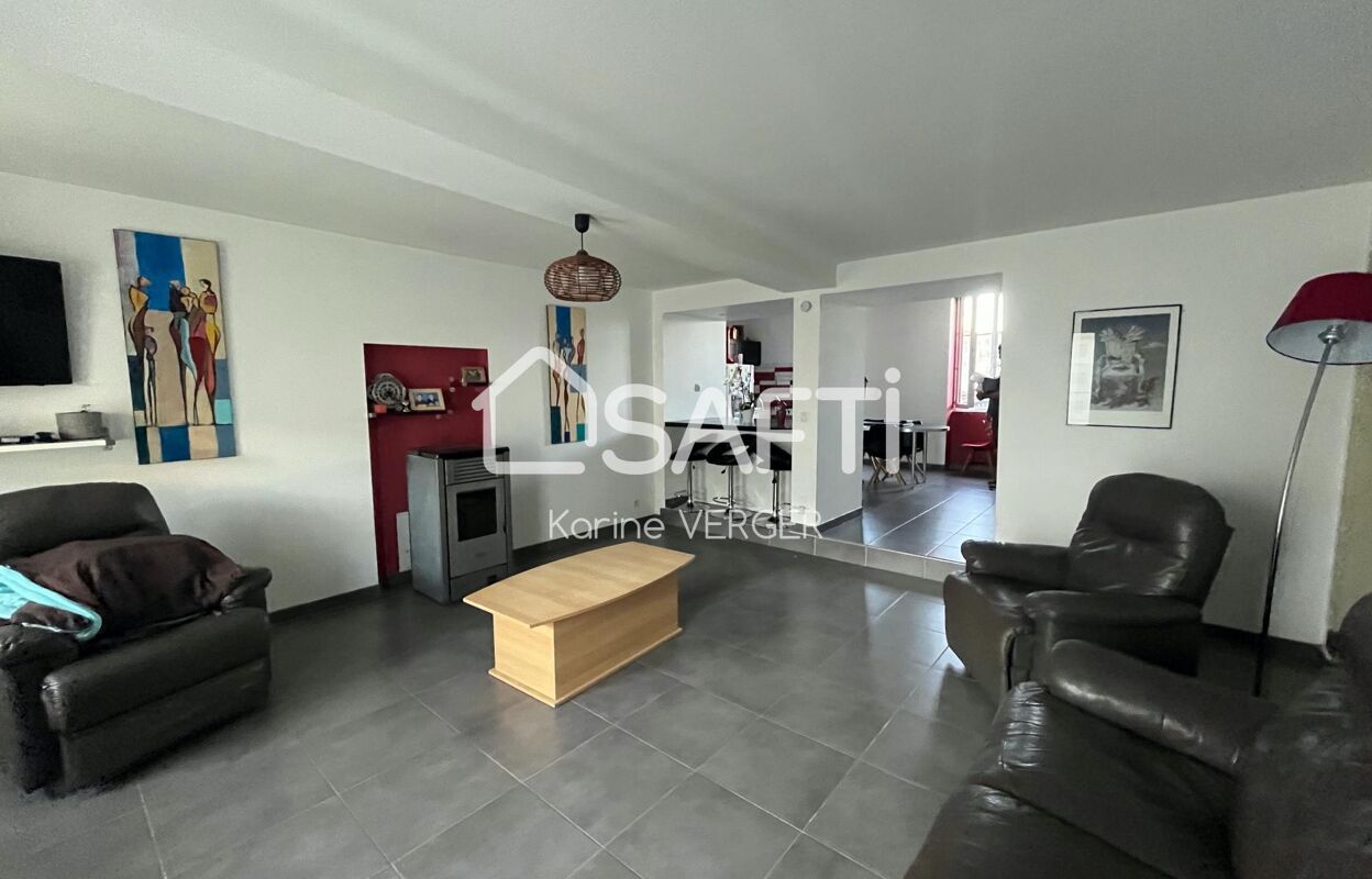 maison 6 pièces 159 m2 à vendre à Bazoges-en-Paillers (85130)