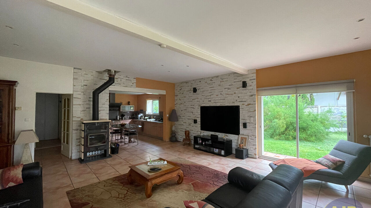 maison 5 pièces 213 m2 à vendre à Lanton (33138)