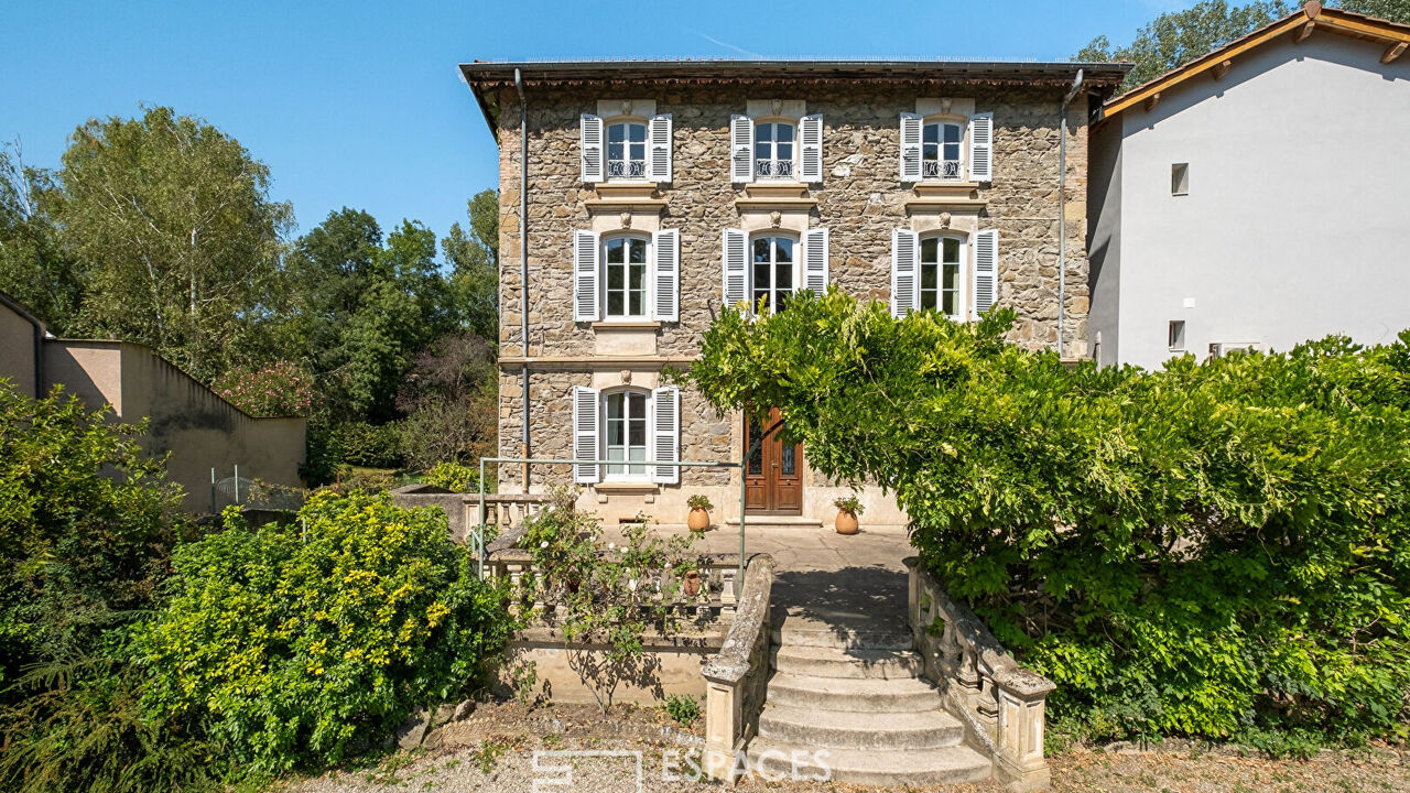 maison 10 pièces 333 m2 à vendre à Sérézin-du-Rhône (69360)