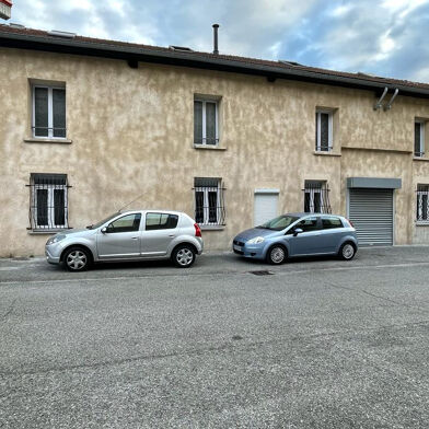 Commerce 85 m²