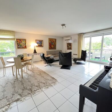 Appartement 4 pièces 950 €