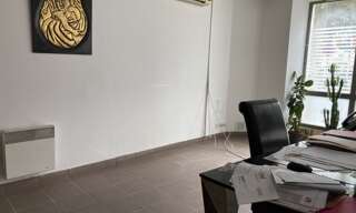 Commerce  57 m² à louer à Saint-Paul-de-Fenouillet (66220)