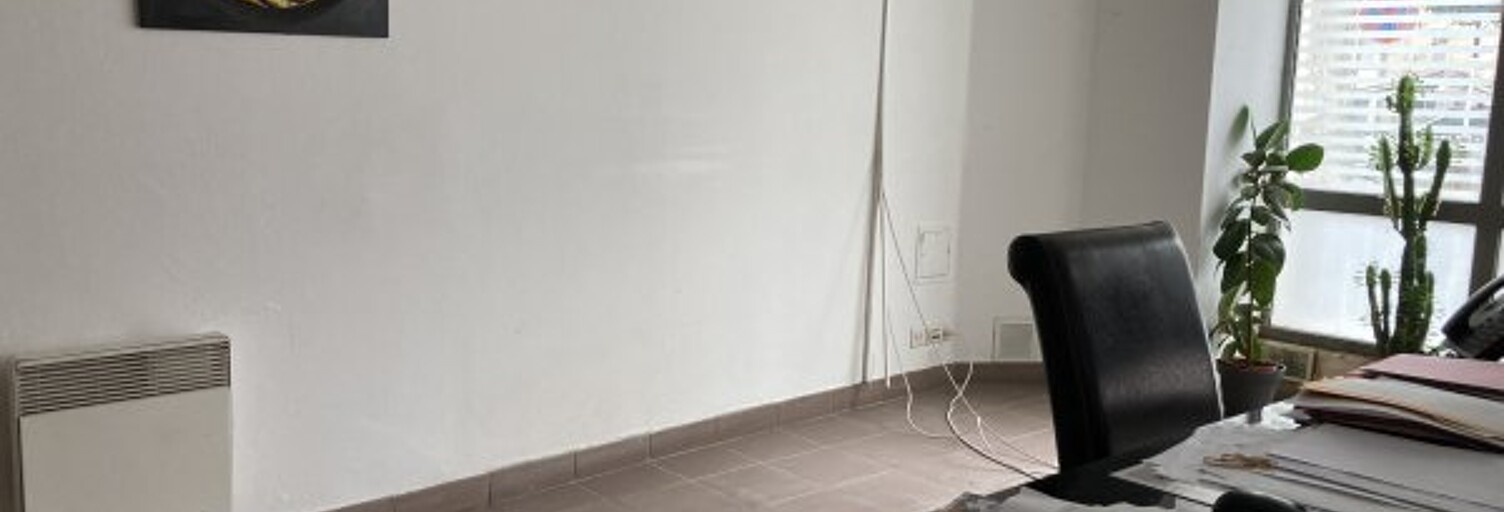 Commerce  57 m² à louer à Saint-Paul-de-Fenouillet (66220)