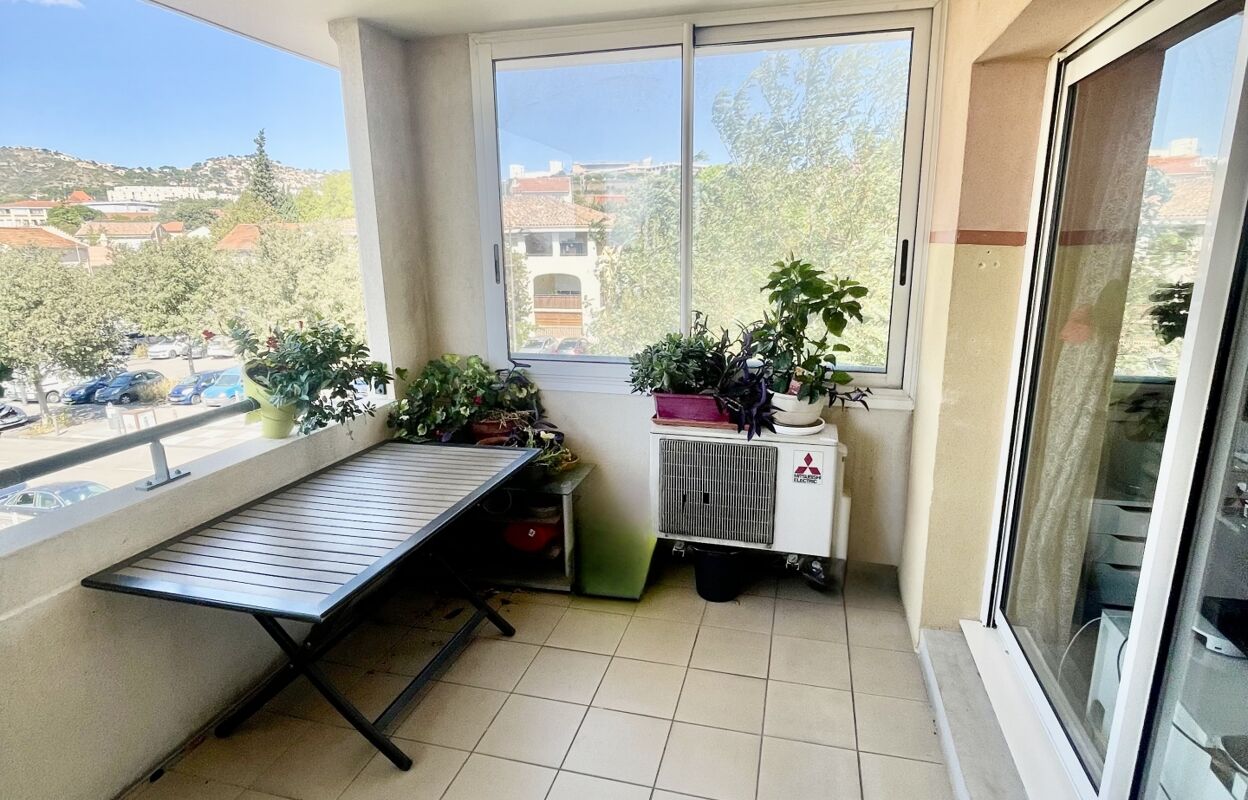 appartement 2 pièces 40 m2 à vendre à Marseille 16 (13016)