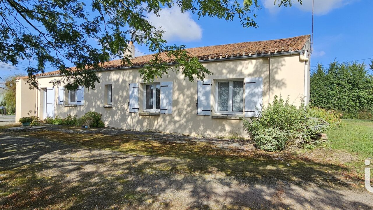 maison 4 pièces 108 m2 à vendre à Sainte-Cécile (85110)